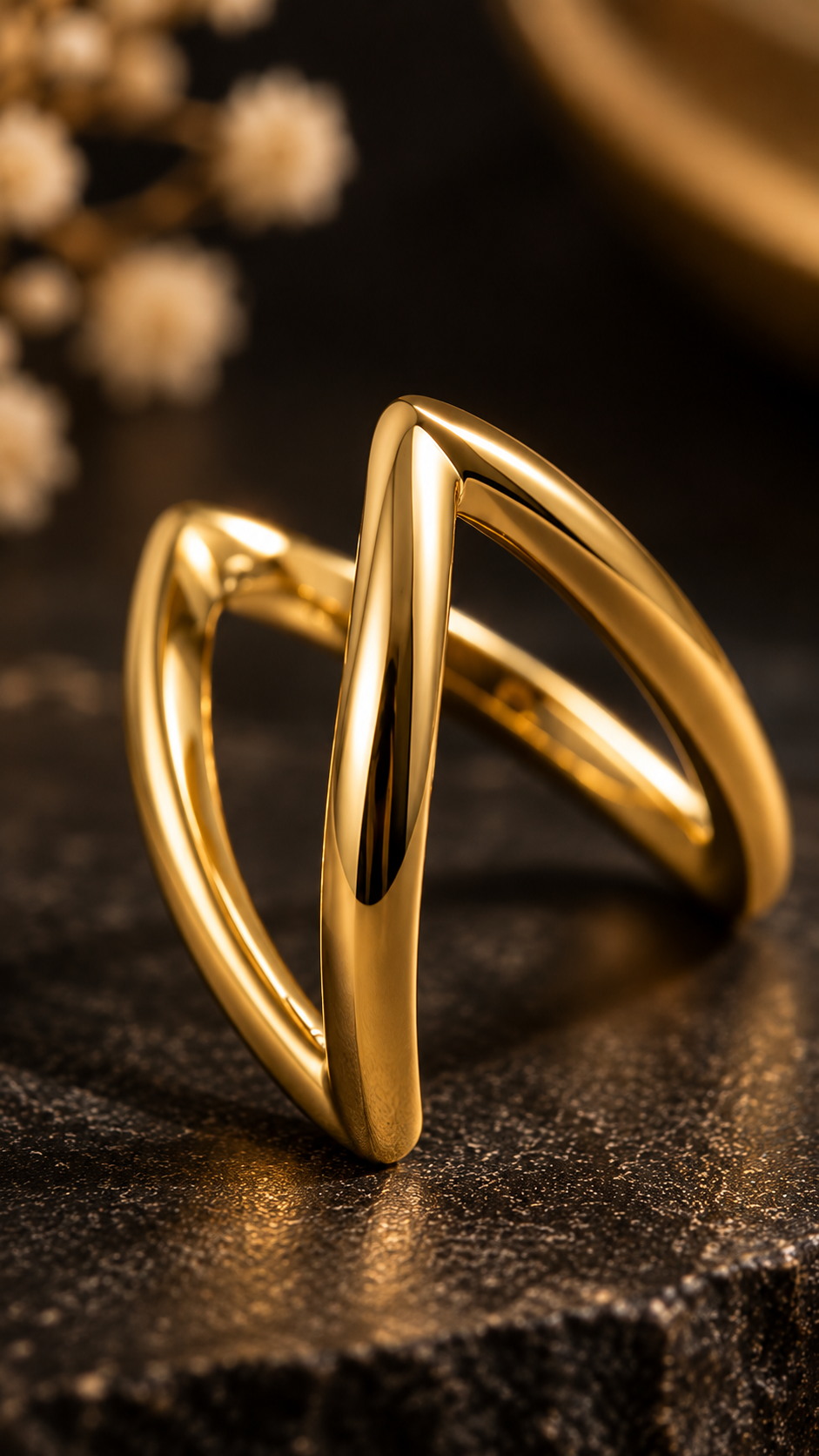 Interlace Luxe Gold Ring